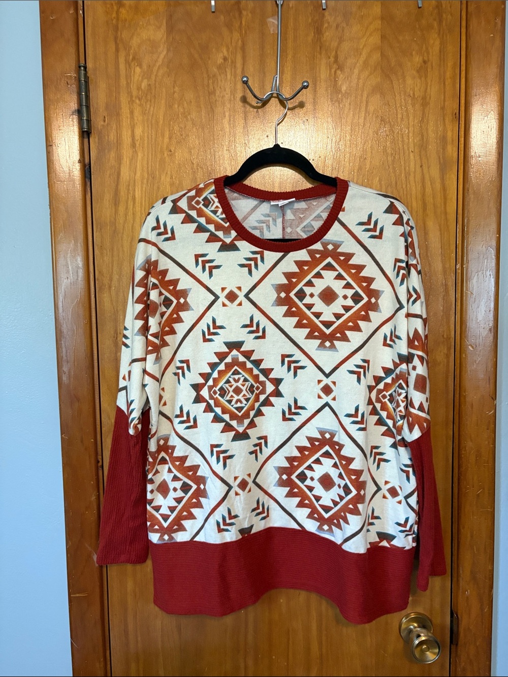LuLaRoe Tammy Cream and Rust Geometric Aztec Pullover - Size M